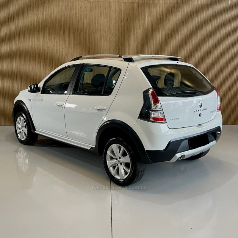 SANDERO 1.6 STEPWAY TWEED 8V FLEX 4P MANUAL - 2014 - BENTO GONçALVES