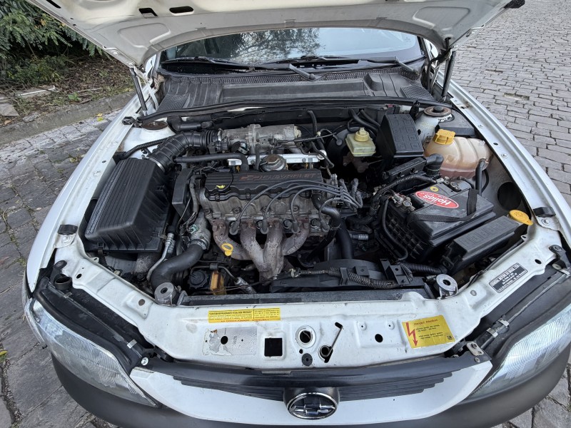 VECTRA 2.2 MPFI GLS 8V GASOLINA 4P MANUAL - 1999 - CAXIAS DO SUL