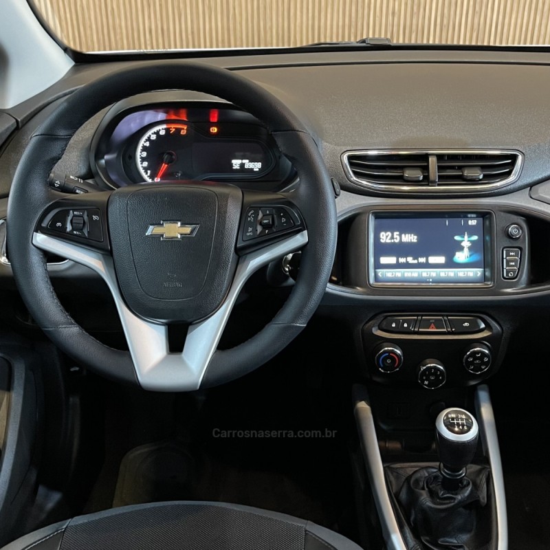 ONIX 1.4 MPFI ACTIV 8V FLEX 4P MANUAL - 2019 - BENTO GONçALVES