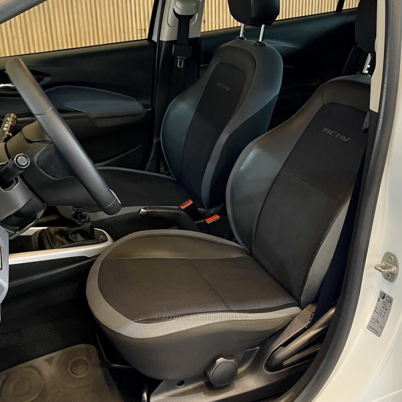 ONIX 1.4 MPFI ACTIV 8V FLEX 4P MANUAL - 2019 - BENTO GONçALVES