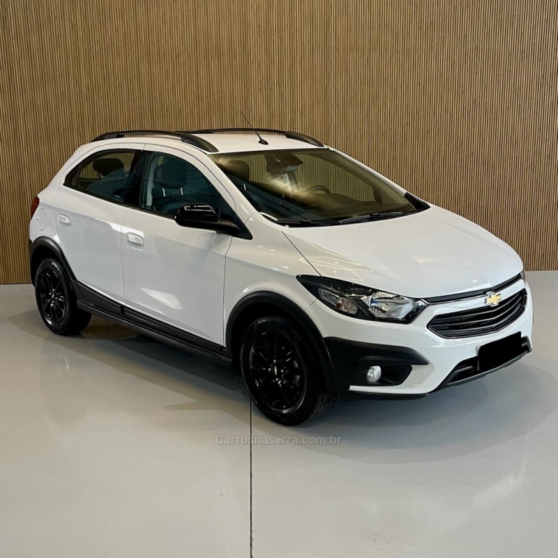 ONIX 1.4 MPFI ACTIV 8V FLEX 4P MANUAL - 2019 - BENTO GONçALVES