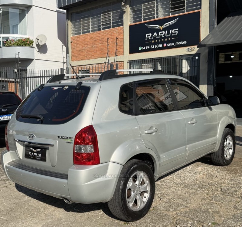 TUCSON 2.0 MPFI GLS 16V 143CV 2WD FLEX 4P AUTOMÁTICO - 2014 - CAXIAS DO SUL