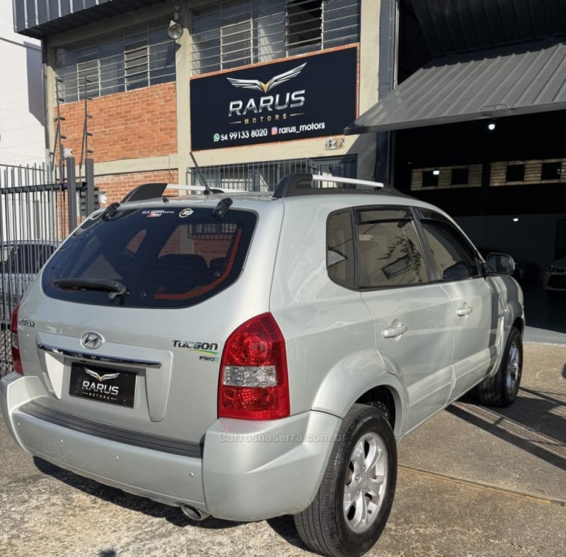 TUCSON 2.0 MPFI GLS 16V 143CV 2WD FLEX 4P AUTOMÁTICO - 2014 - CAXIAS DO SUL