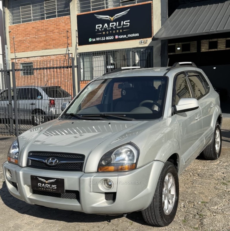 tucson 2.0 mpfi gls 16v 143cv 2wd flex 4p automatico 2014 caxias do sul