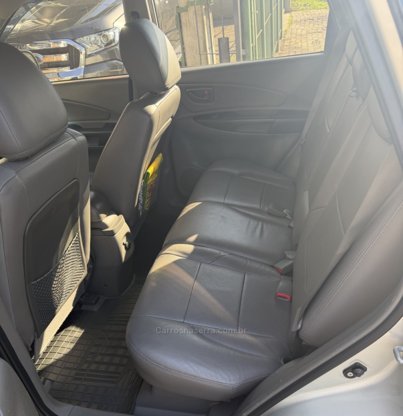 TUCSON 2.0 MPFI GLS 16V 143CV 2WD FLEX 4P AUTOMÁTICO - 2014 - CAXIAS DO SUL
