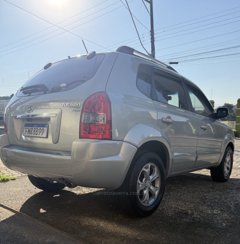 TUCSON 2.0 MPFI GLS 16V 143CV 2WD FLEX 4P AUTOMÁTICO - 2014 - CAXIAS DO SUL