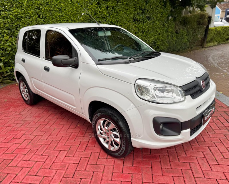 UNO 1.0 EVO ATTRACTIVE 8V FLEX 4P MANUAL - 2017 - ROLANTE