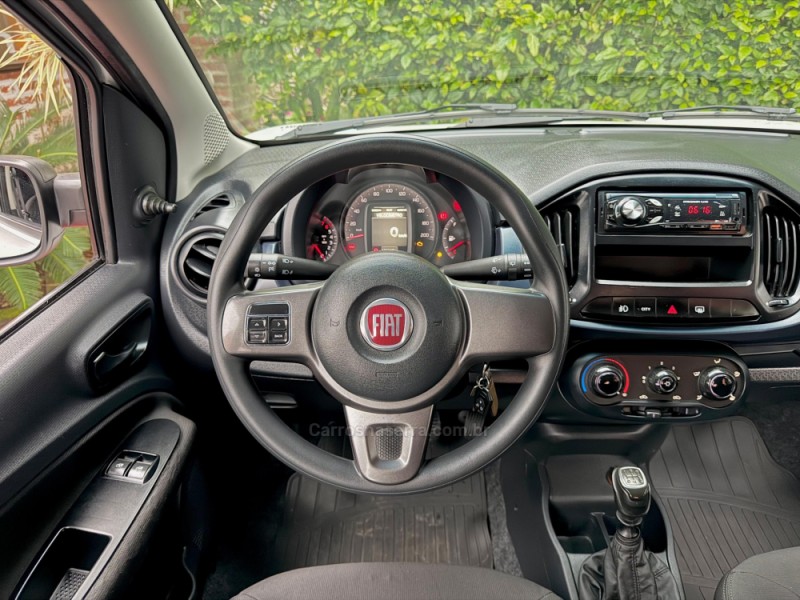 UNO 1.0 EVO ATTRACTIVE 8V FLEX 4P MANUAL - 2017 - ROLANTE