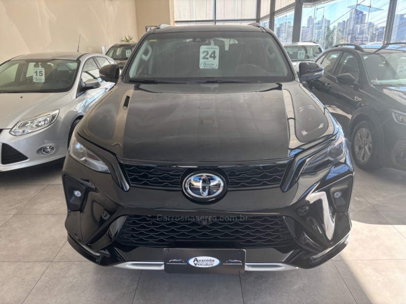 HILUX SW4 2.8 4X4 SRX PLATINUM TURBO DIESEL 4P AUTOMÁTICO - 2024 - BENTO GONçALVES