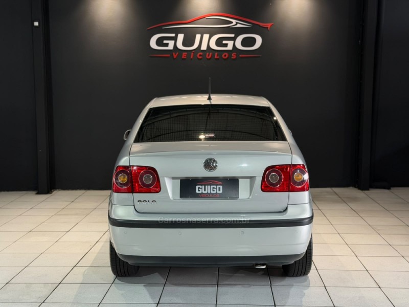 POLO SEDAN 1.6 MI COMFORTLINE 8V FLEX 4P MANUAL - 2009 - NOVO HAMBURGO