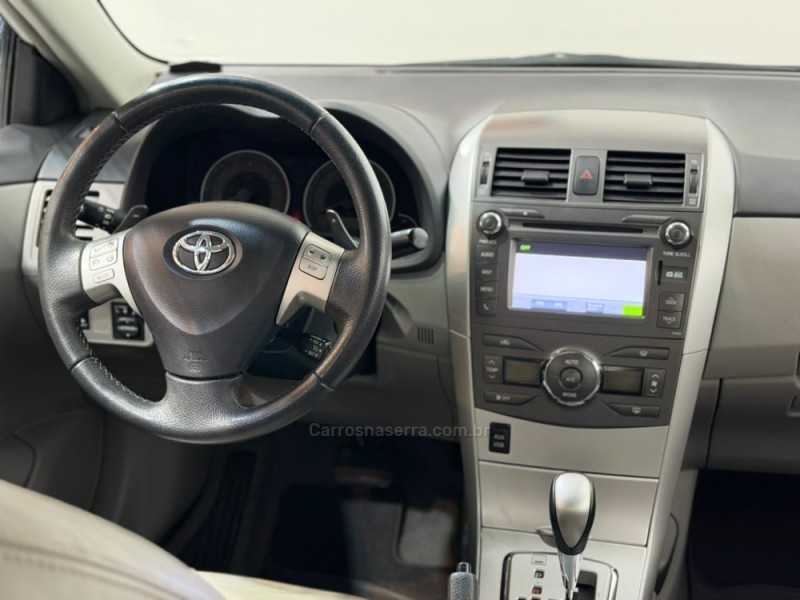 COROLLA 2.0 XEI 16V FLEX 4P AUTOMÁTICO - 2014 - ESTâNCIA VELHA