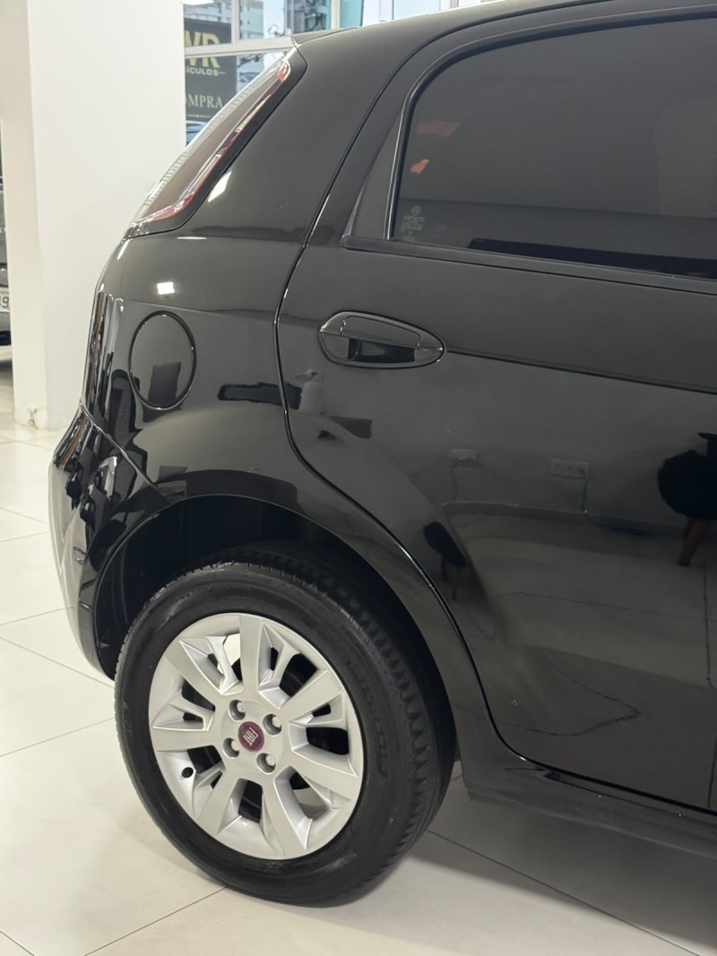 PUNTO 1.4 ATTRACTIVE 8V FLEX 4P MANUAL - 2014 - BENTO GONçALVES