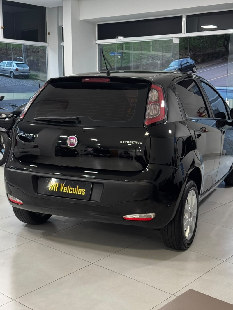 PUNTO 1.4 ATTRACTIVE 8V FLEX 4P MANUAL - 2014 - BENTO GONçALVES