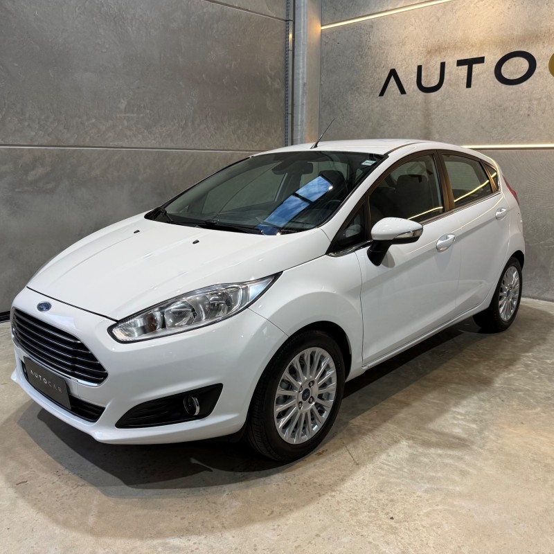 FIESTA 1.6 TITANIUM HATCH 16V FLEX 4P AUTOMÁTICO - 2016 - CAXIAS DO SUL