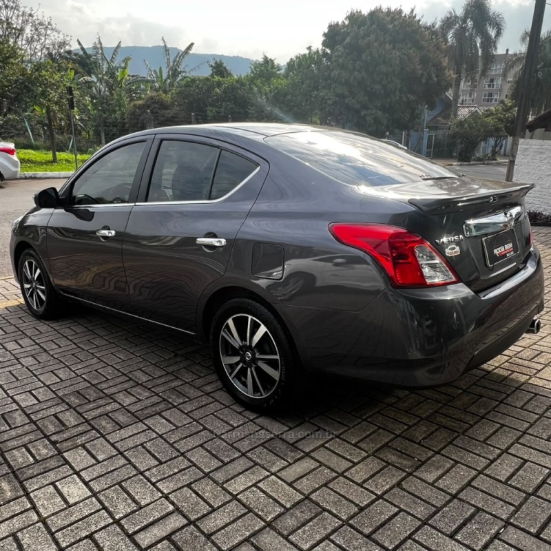 VERSA 1.6 16V SL FLEXSTART FLEX 4P AUTOMÁTICO - 2018 - FELIZ