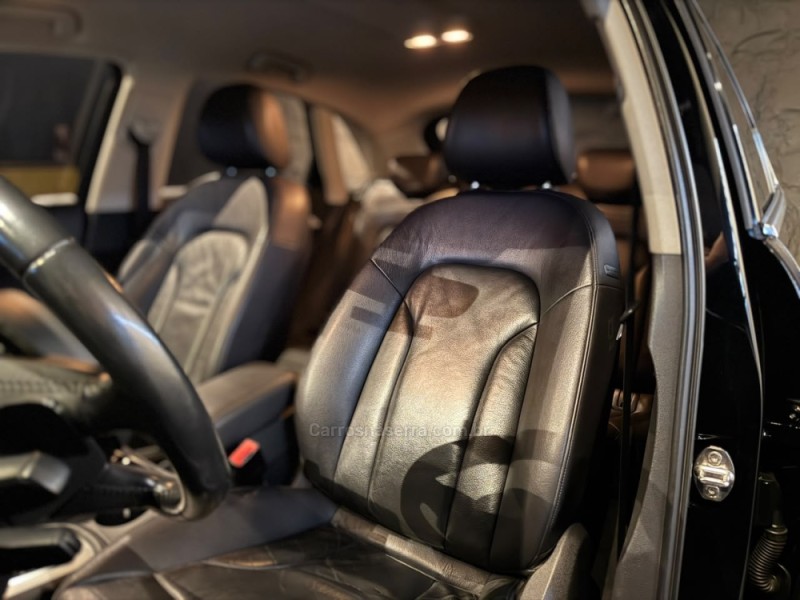 Q3 1.4 TFSI ATTRACTION 16V FLEX 4P S TRONIC - 2018 - FARROUPILHA