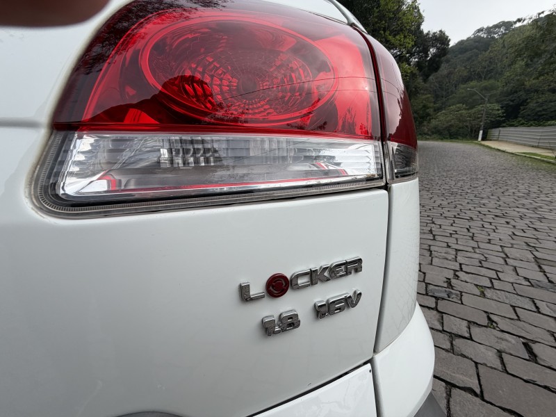 PALIO 1.8 MPI ADVENTURE WEEKEND 8V FLEX 4P MANUAL - 2011 - CAXIAS DO SUL