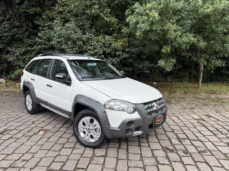 PALIO 1.8 MPI ADVENTURE WEEKEND 8V FLEX 4P MANUAL - 2011 - CAXIAS DO SUL