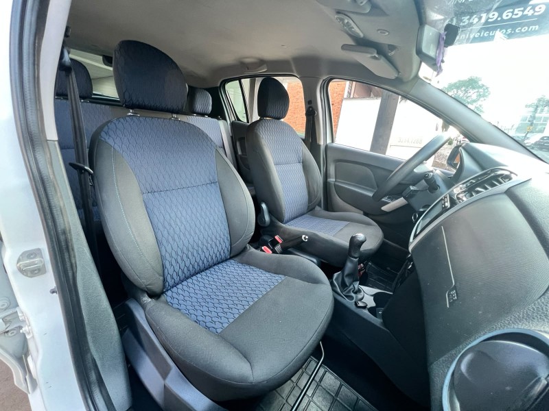 SANDERO 1.6 EXPRESSION 8V FLEX 4P MANUAL - 2015 - CAXIAS DO SUL