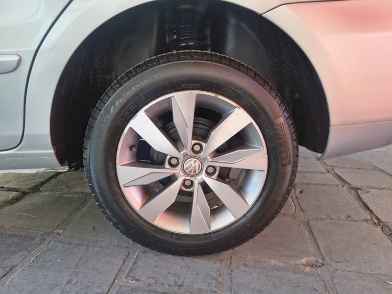 VOYAGE 1.0 12V MPI TOTALFLEX TRENDLINE 4P MANUAL - 2013 - CAXIAS DO SUL