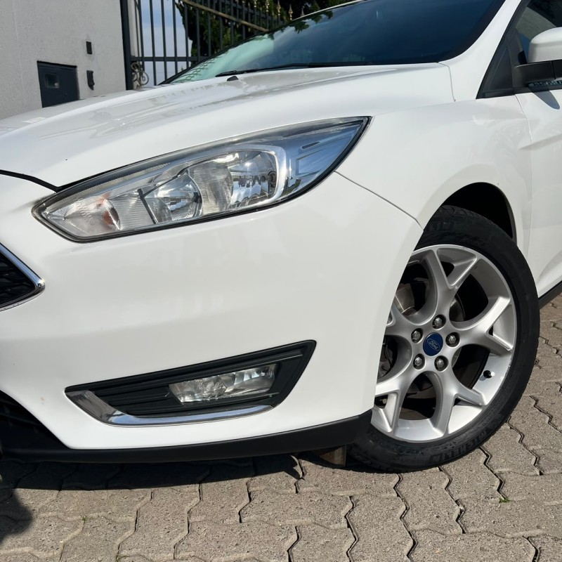 FOCUS 2.0 SE HATCH 16V FLEX 4P AUTO - 2017 - CAXIAS DO SUL