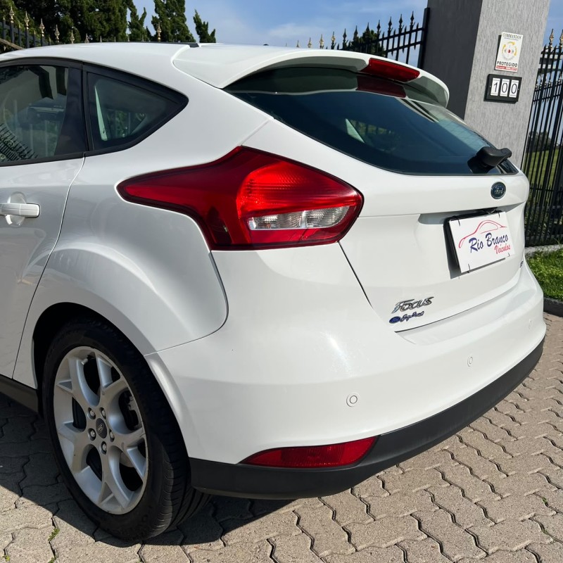 FOCUS 2.0 SE HATCH 16V FLEX 4P AUTO - 2017 - CAXIAS DO SUL