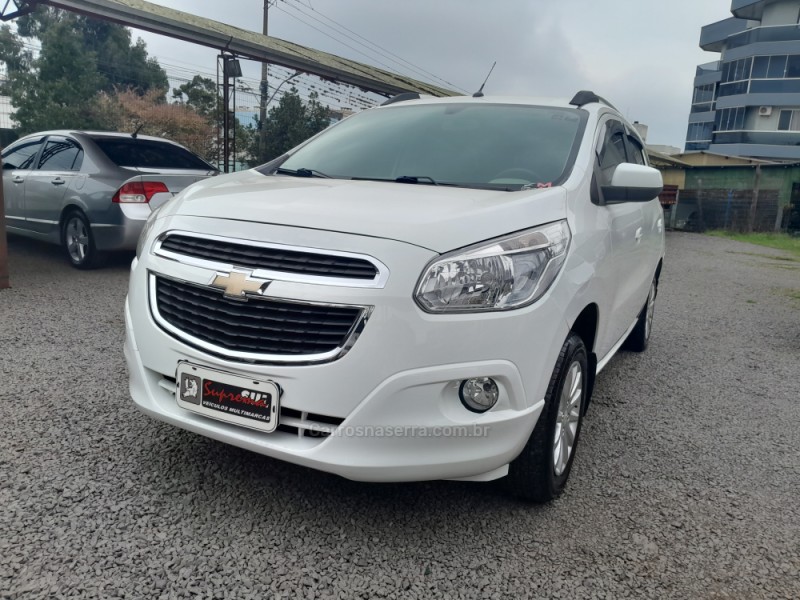 SPIN 1.8 LT 8V FLEX 4P MANUAL - 2015 - VERANóPOLIS