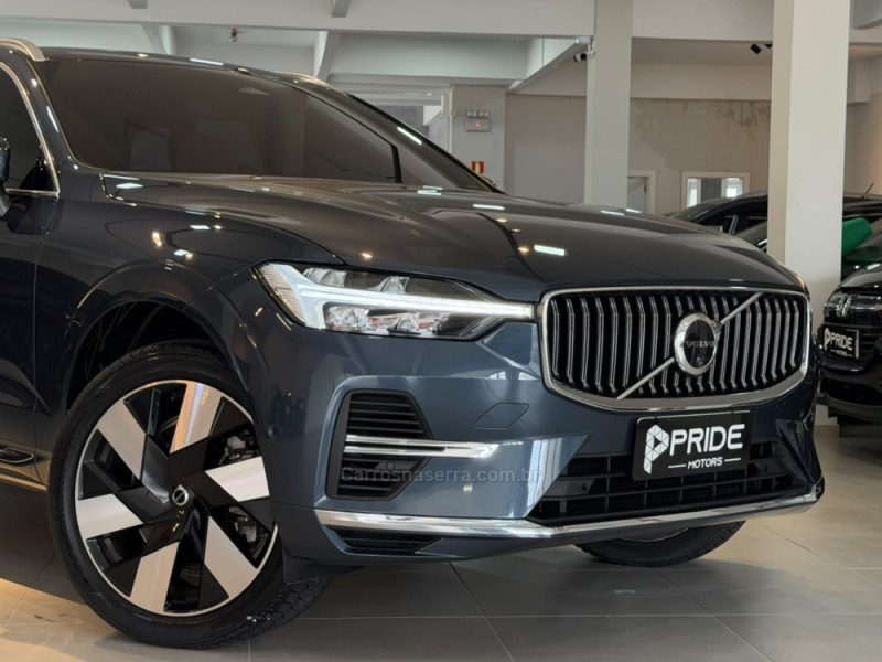 XC60 2.0 T8 ULTIMATE AWD HIBRIDO 4P AUTOMÁTICO - 2024 - CAXIAS DO SUL