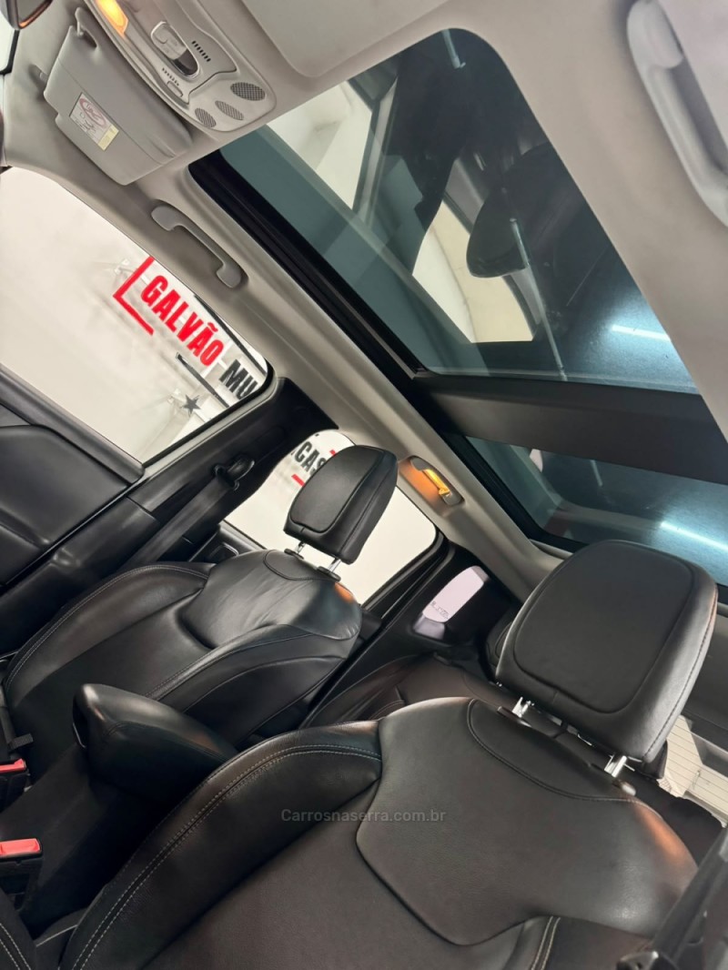 RENEGADE 2.0 16V TURBO DIESEL LONGITUDE 4P 4X4 AUTOMÁTICO - 2016 - CAXIAS DO SUL