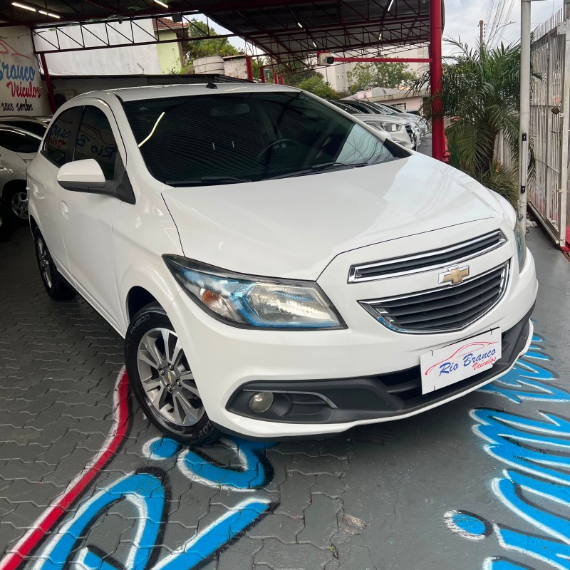 ONIX 1.4 MPFI LTZ 8V FLEX 4P MANUAL - 2014 - CAXIAS DO SUL