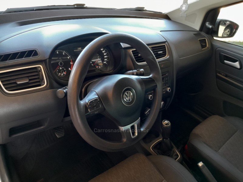 FOX 1.6 MI ITREND 8V FLEX 4P MANUAL - 2013 - VERANóPOLIS