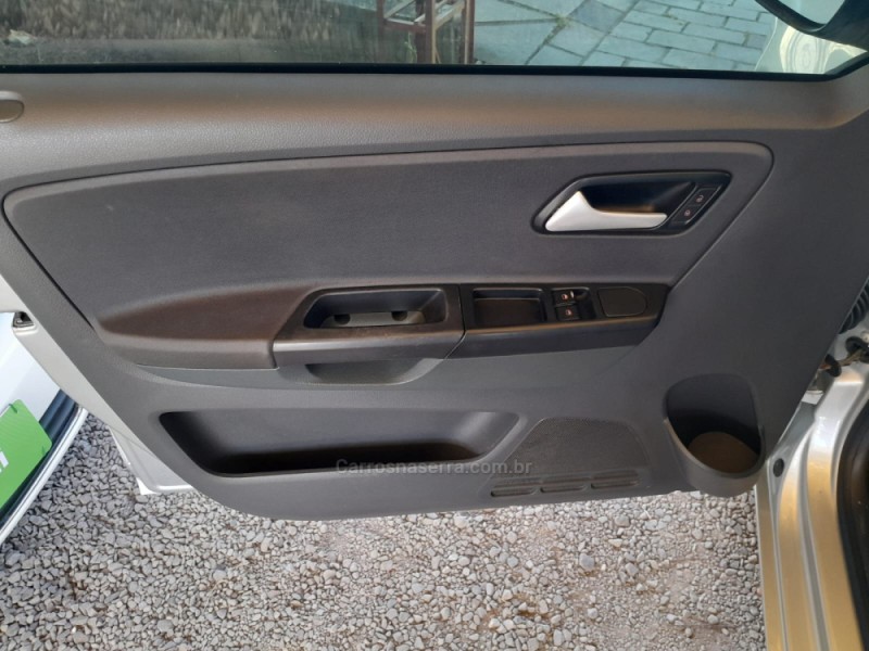 FOX 1.6 MI ITREND 8V FLEX 4P MANUAL - 2013 - VERANóPOLIS