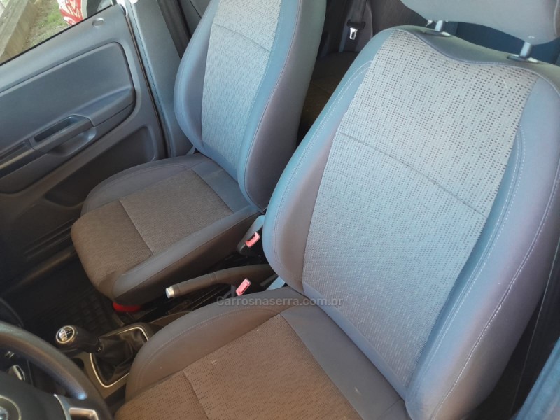 FOX 1.6 MI ITREND 8V FLEX 4P MANUAL - 2013 - VERANóPOLIS