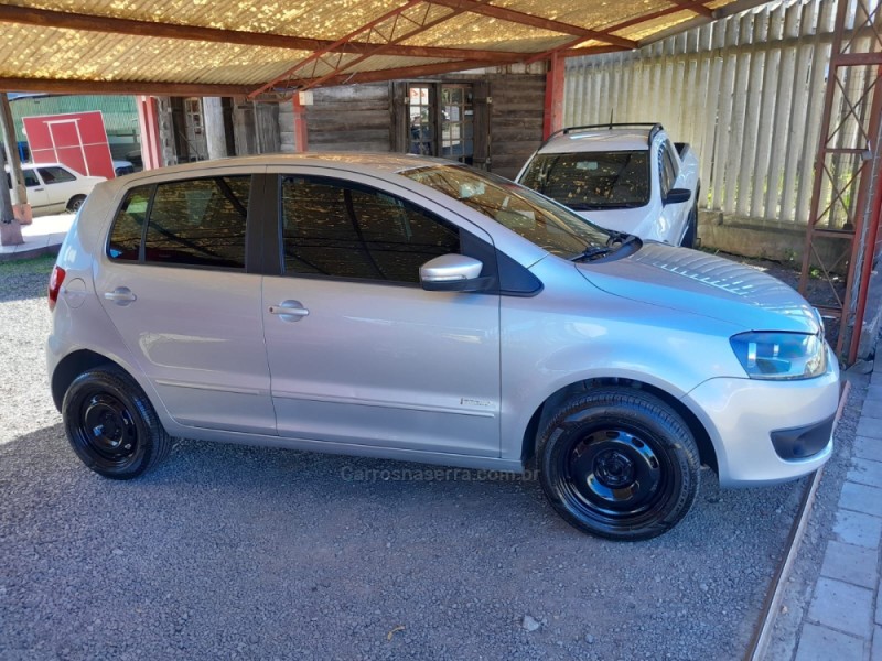 FOX 1.6 MI ITREND 8V FLEX 4P MANUAL - 2013 - VERANóPOLIS