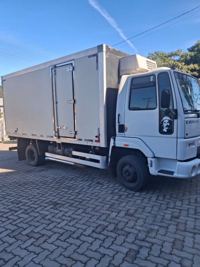 cargo 815 e turbo 2008 vale real
