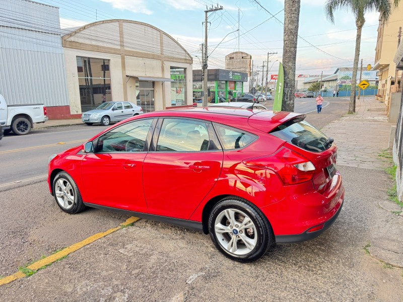 FOCUS 1.6 SE 16V FLEX 4P MANUAL - 2014 - VACARIA