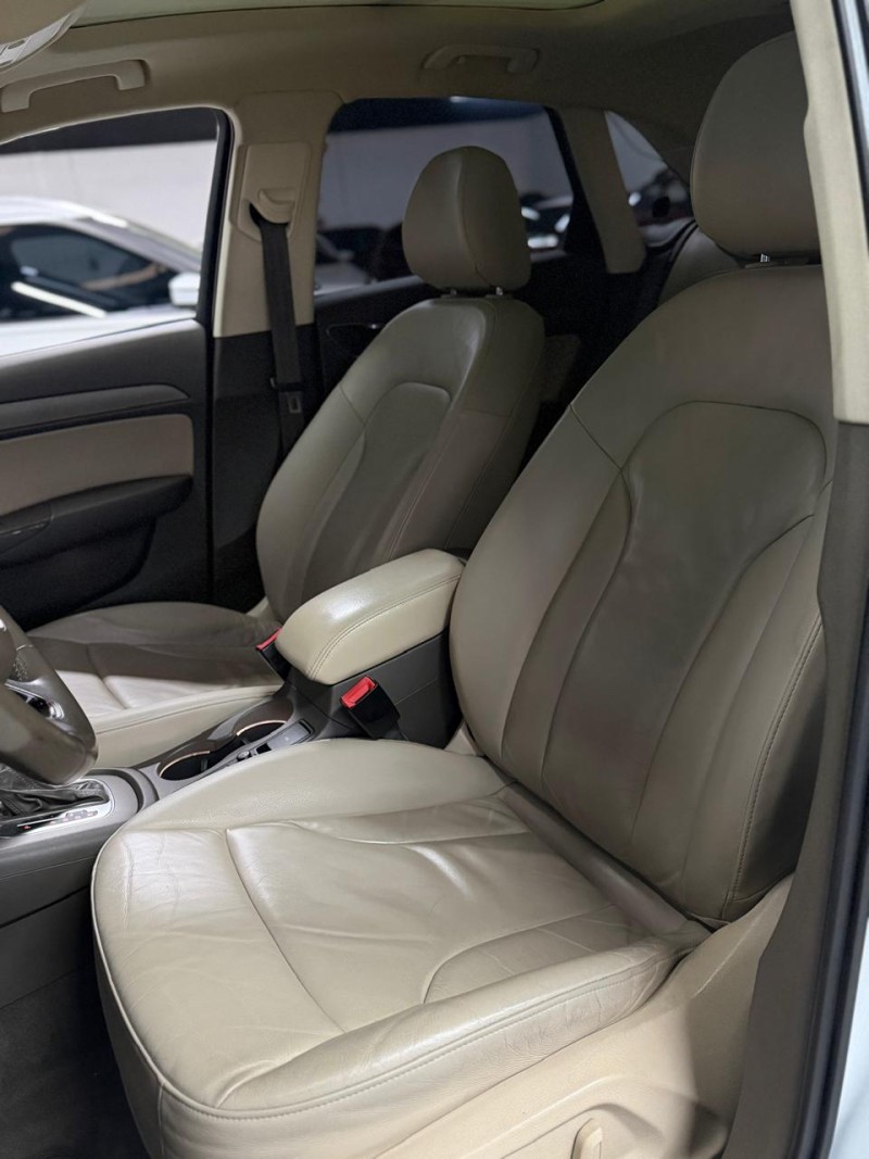 Q3 2.0 TFSI AMBIENTE QUATTRO 4P GASOLINA S TRONIC - 2014 - CAXIAS DO SUL