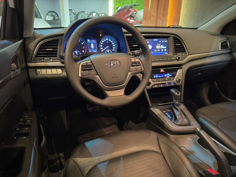 ELANTRA 2.0 16V FLEX 4P AUTOMÁTICO - 2017 - NOVO HAMBURGO