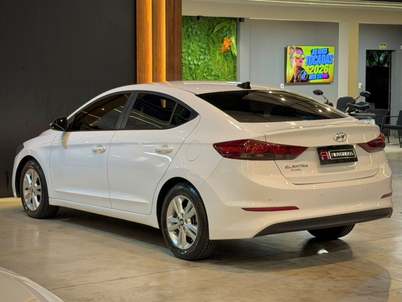 ELANTRA 2.0 16V FLEX 4P AUTOMÁTICO - 2017 - NOVO HAMBURGO