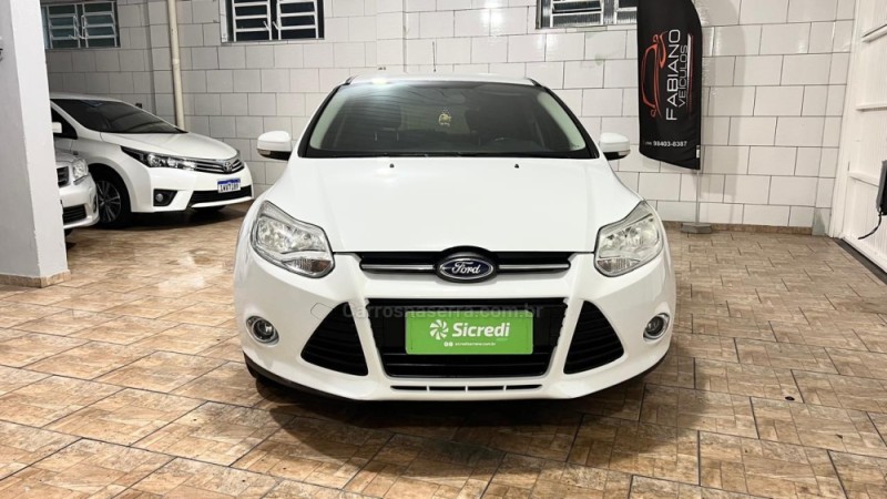 FOCUS 1.6 SE 16V FLEX 4P MANUAL - 2015 - BENTO GONçALVES