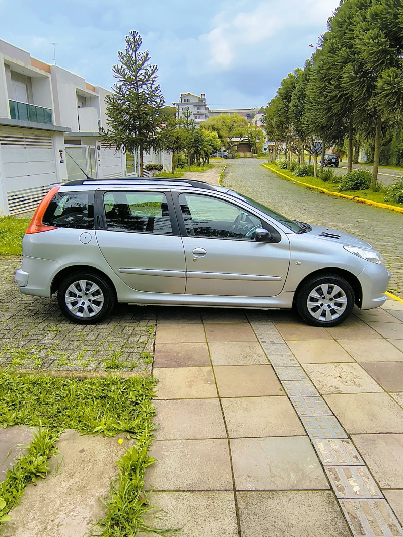 207 1.4 XR SW 8V FLEX 4P MANUAL - 2012 - FARROUPILHA