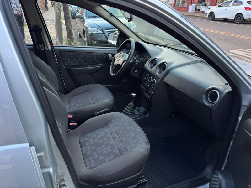 PRISMA 1.4 MPFI JOY 8V FLEX 4P MANUAL - 2008 - VACARIA