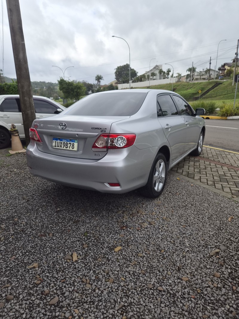 COROLLA 2.0 XEI 16V FLEX 4P AUTOMÁTICO - 2014 - BOM PRINCíPIO