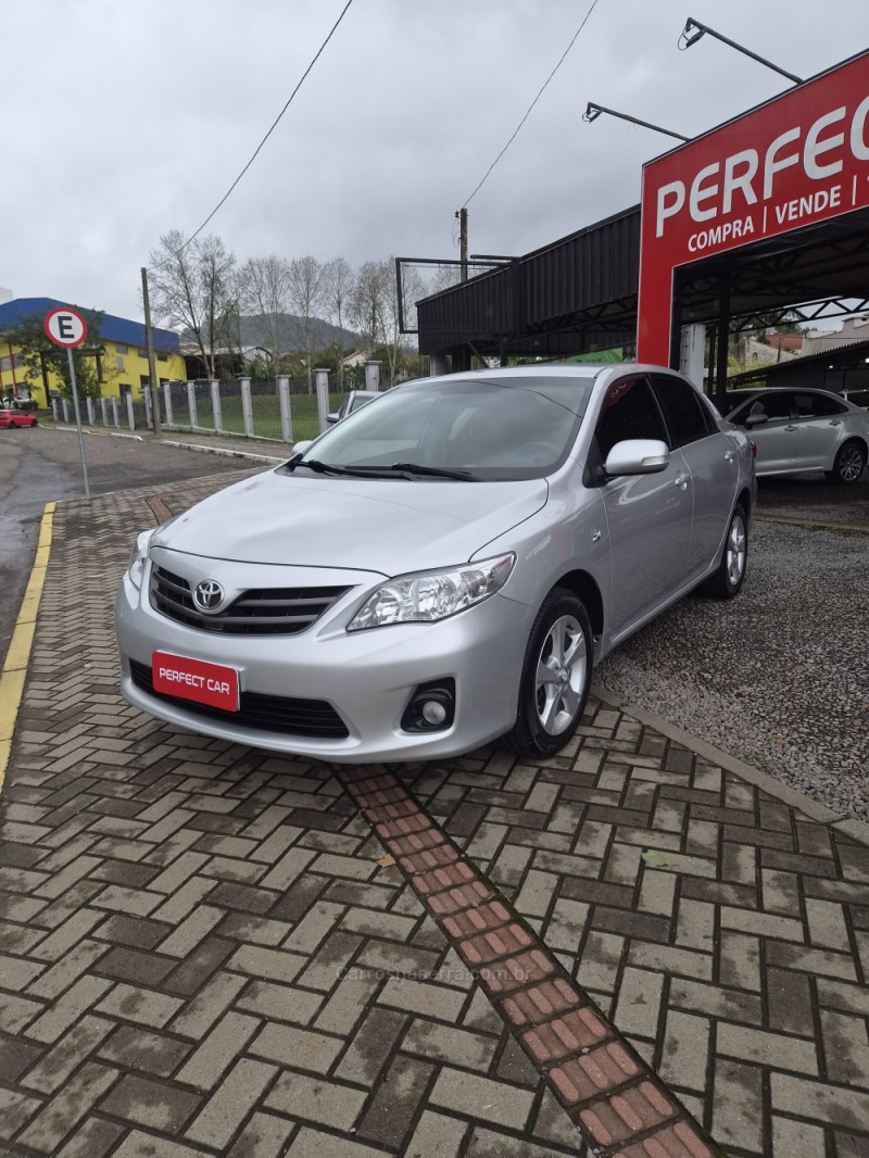 COROLLA 2.0 XEI 16V FLEX 4P AUTOMÁTICO - 2014 - BOM PRINCíPIO