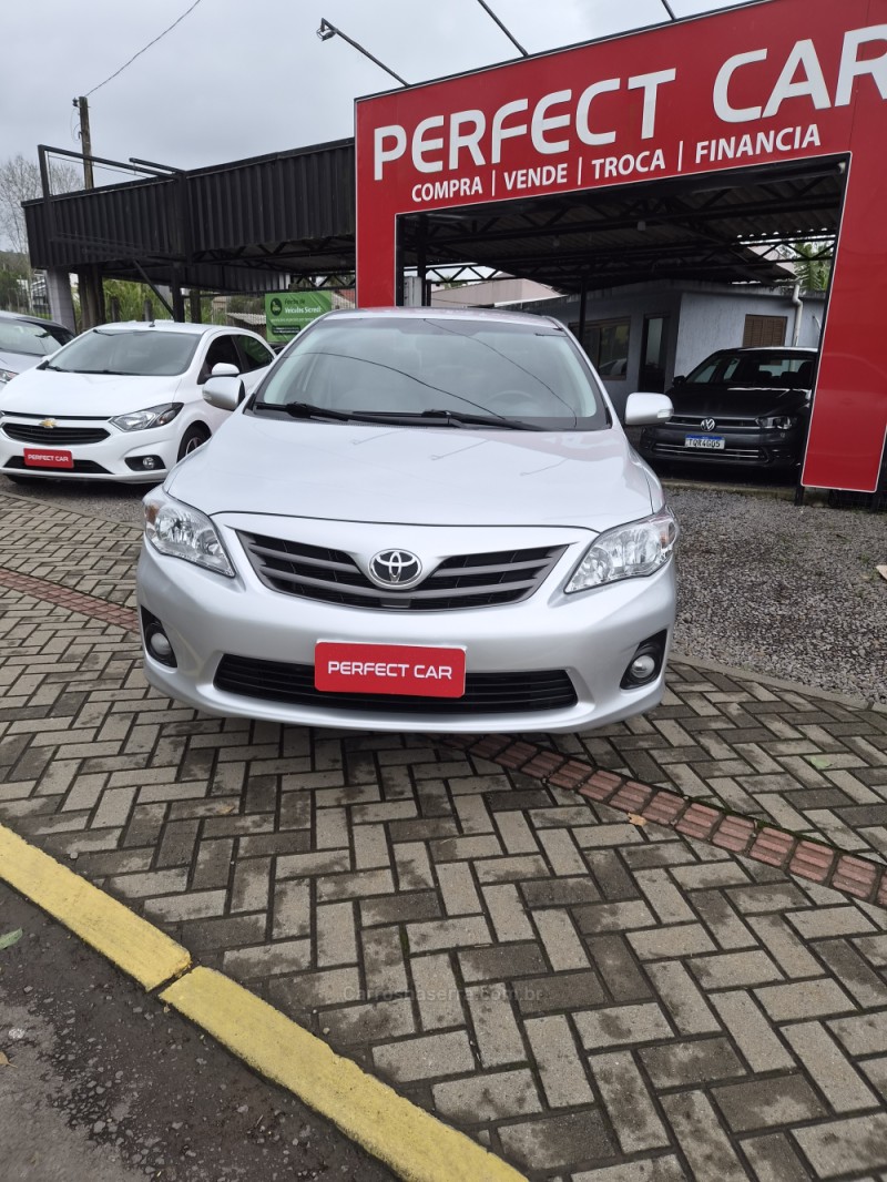 COROLLA 2.0 XEI 16V FLEX 4P AUTOMÁTICO - 2014 - BOM PRINCíPIO