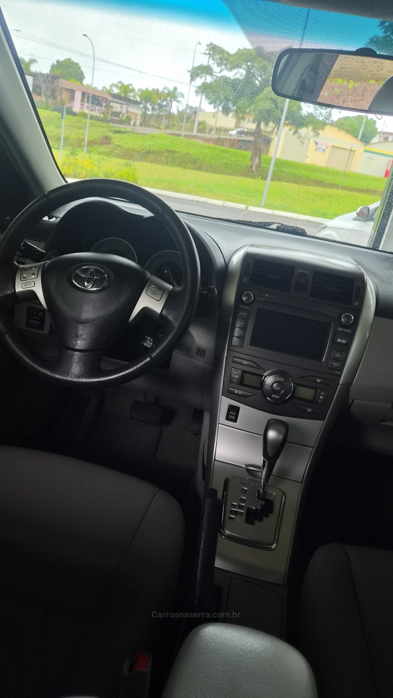 COROLLA 2.0 XEI 16V FLEX 4P AUTOMÁTICO - 2014 - BOM PRINCíPIO