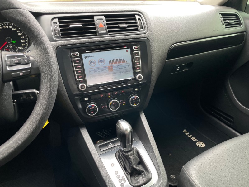 JETTA 2.0 COMFORTLINE FLEX 4P TIPTRONIC - 2013 - CAXIAS DO SUL