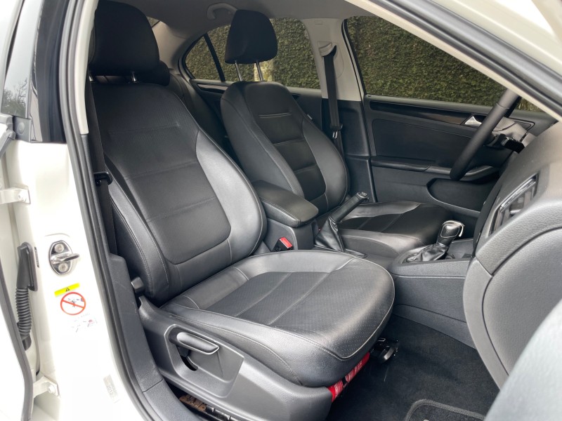 JETTA 2.0 COMFORTLINE FLEX 4P TIPTRONIC - 2013 - CAXIAS DO SUL