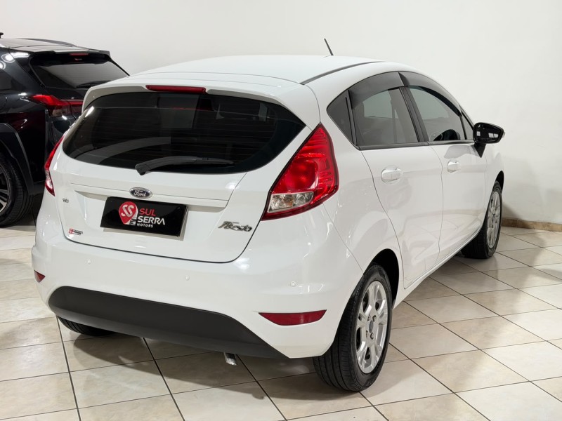 FIESTA 1.6 SE HATCH 16V FLEX 4P AUTOMÁTICO - 2015 - CAXIAS DO SUL