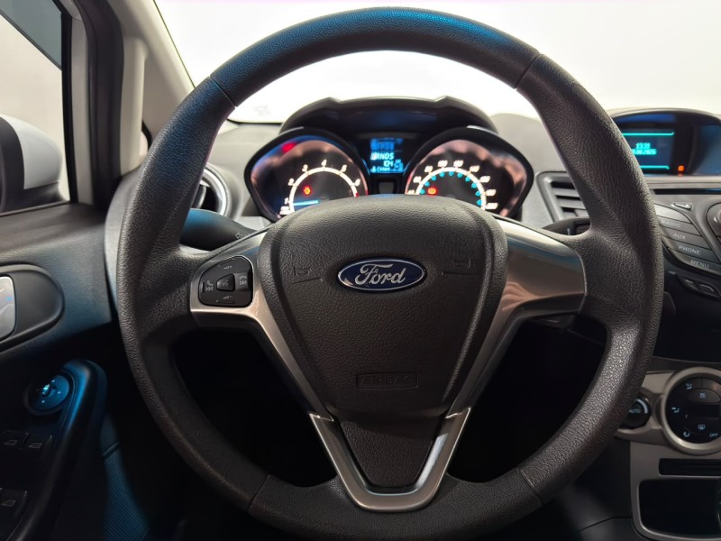 FIESTA 1.6 SE HATCH 16V FLEX 4P AUTOMÁTICO - 2015 - CAXIAS DO SUL